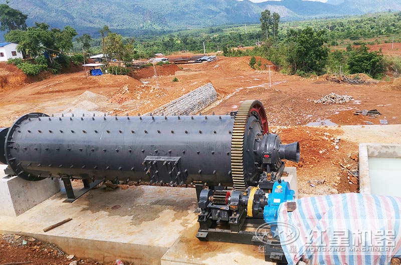 鐵礦石球磨機工作現(xiàn)場圖片 鐵礦石球磨機工作現(xiàn)場圖片