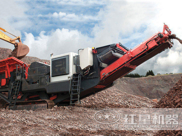 時產(chǎn)300噸移動破碎站展示