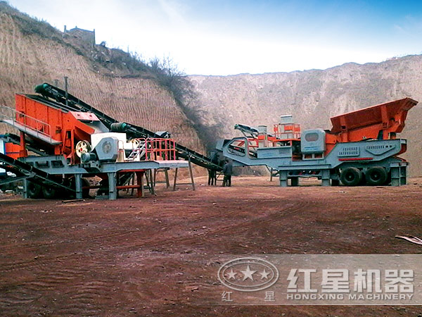 建筑垃圾粉碎機(jī)作業(yè)現(xiàn)場(chǎng)