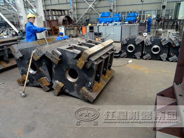 反擊式破碎機生產(chǎn)制造