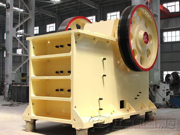 顎式鐵礦石破碎機(jī)