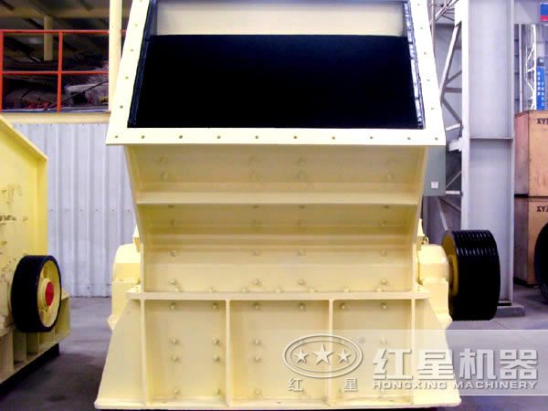 高產(chǎn)反擊式破碎機