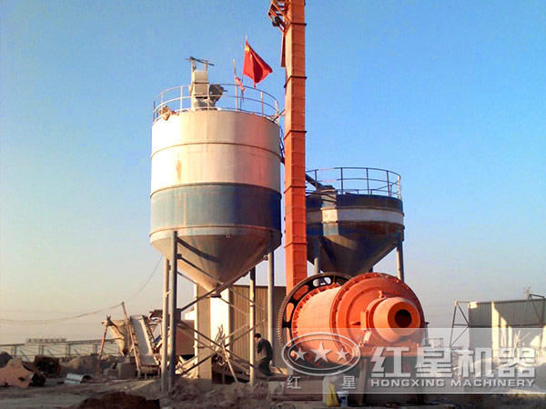 球磨機(jī)現(xiàn)場(chǎng)圖