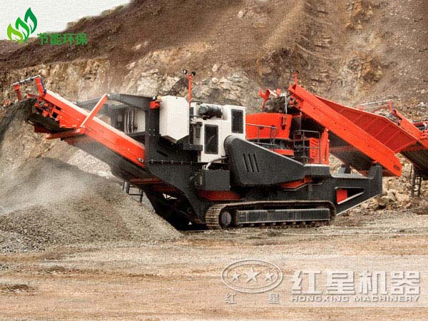 車(chē)載石子破碎機(jī)客戶(hù)現(xiàn)場(chǎng)圖展示