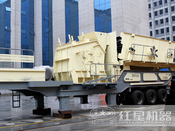 反擊破移動破石機(jī)展示 反擊破移動破石機(jī)展示