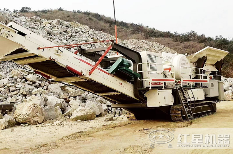 流動砸石篩選一體機(jī)現(xiàn)場作業(yè)