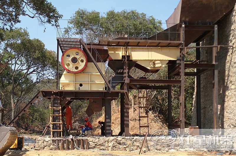 顎式破碎機(jī)生產(chǎn)現(xiàn)場