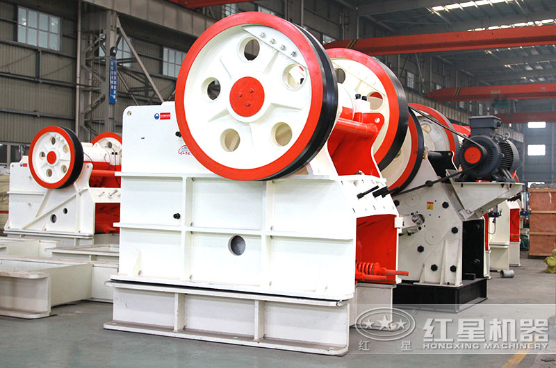 顎式破石機(jī)